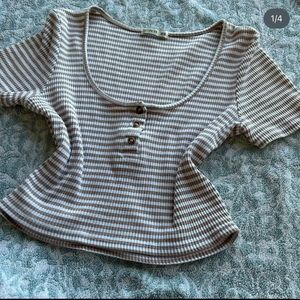 cotton:on cropped t-shirt